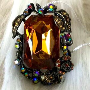 Elegant Large Crystakls Ring